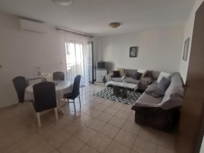 Apartments Petrica